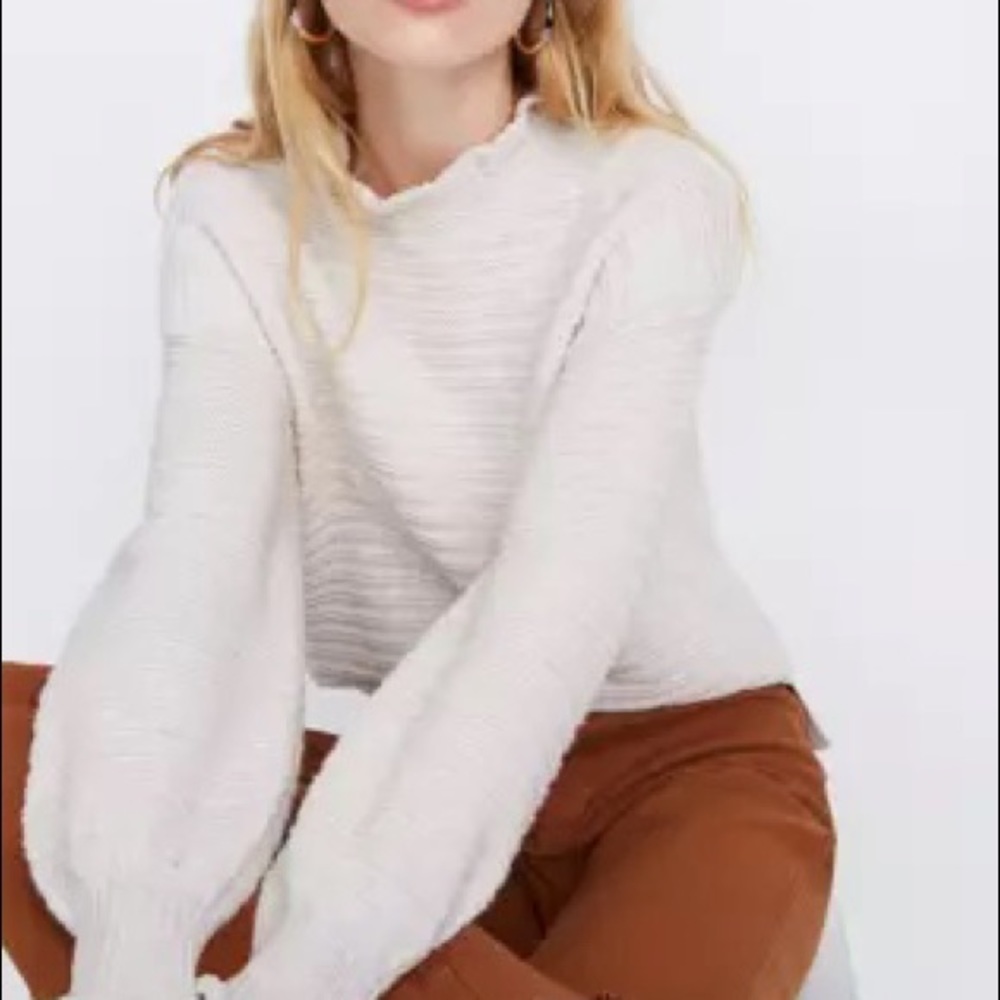 Madewell ruffle-neck pullover sweater in cotton merino yarn